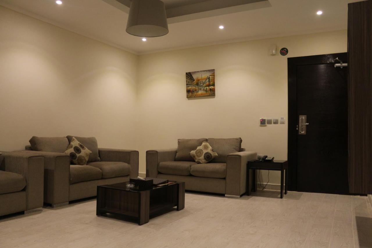 Valencia Hotel Suites อัลโคห์บาร์ ภายนอก รูปภาพ