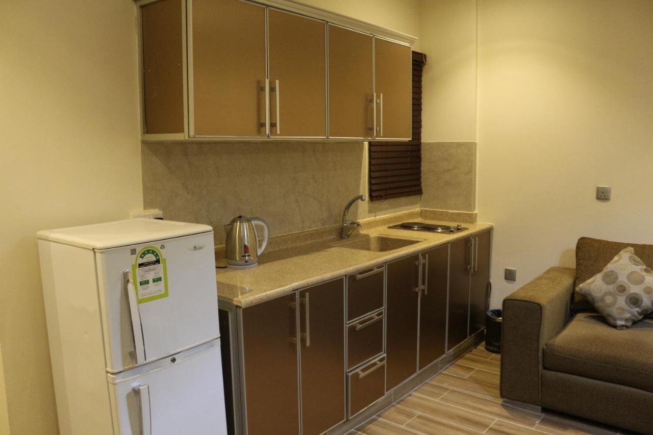 Valencia Hotel Suites อัลโคห์บาร์ ภายนอก รูปภาพ