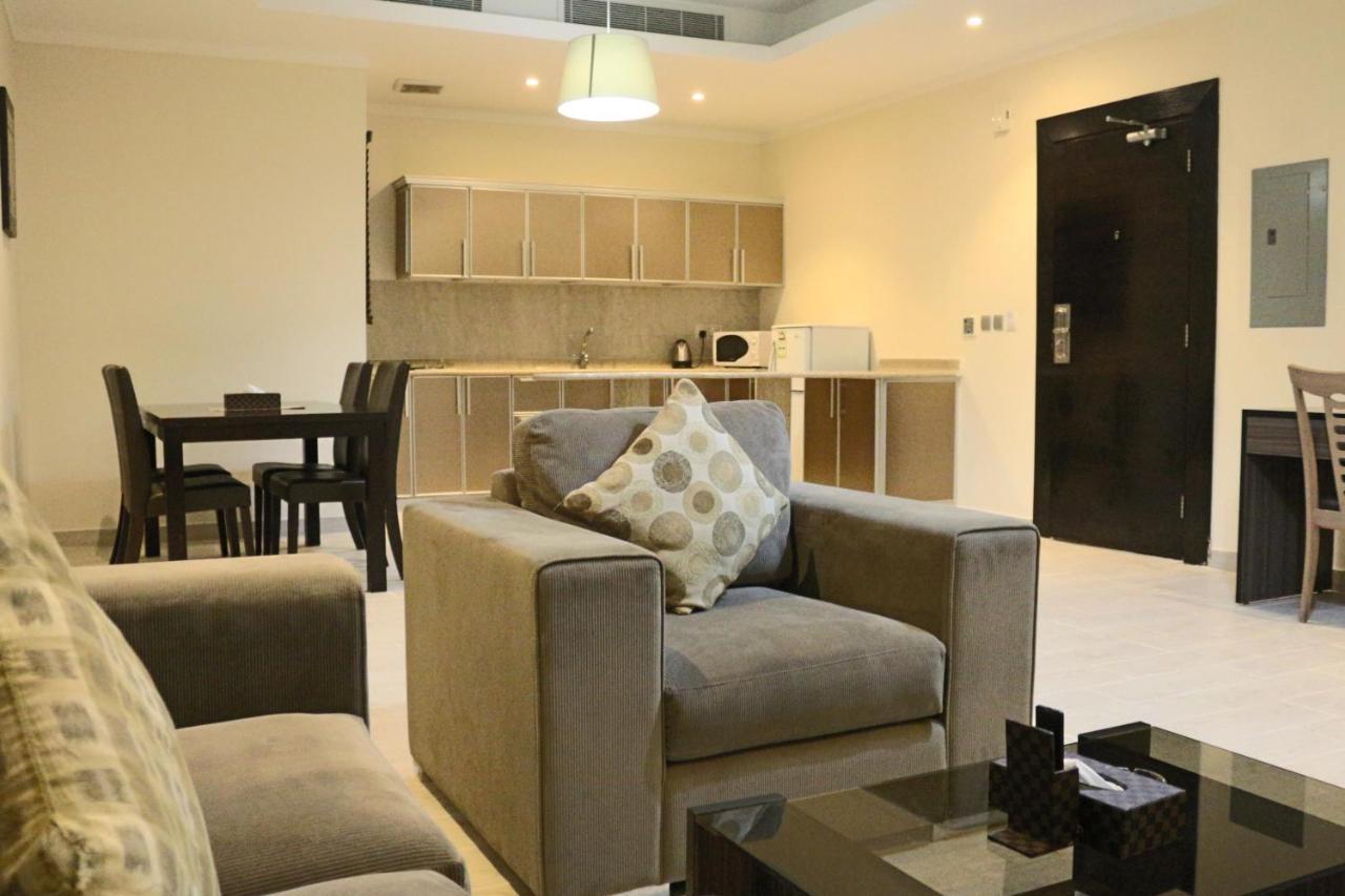 Valencia Hotel Suites อัลโคห์บาร์ ภายนอก รูปภาพ