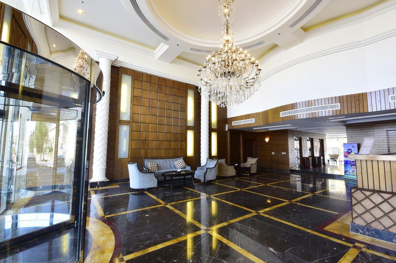 Valencia Hotel Suites อัลโคห์บาร์ ภายนอก รูปภาพ