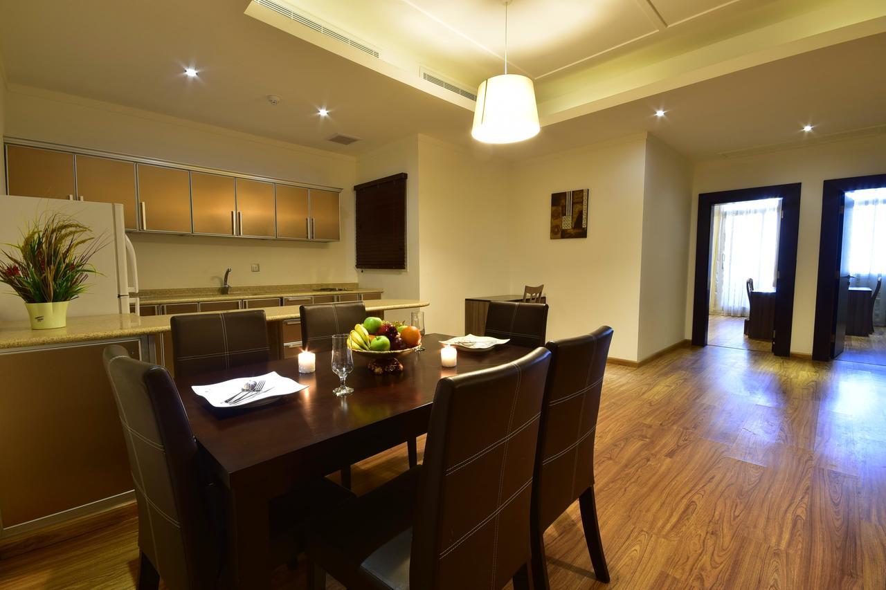 Valencia Hotel Suites อัลโคห์บาร์ ภายนอก รูปภาพ